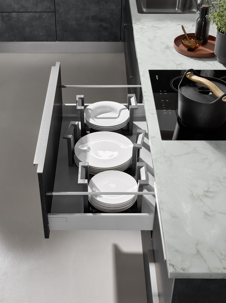 PLATE HOLDER