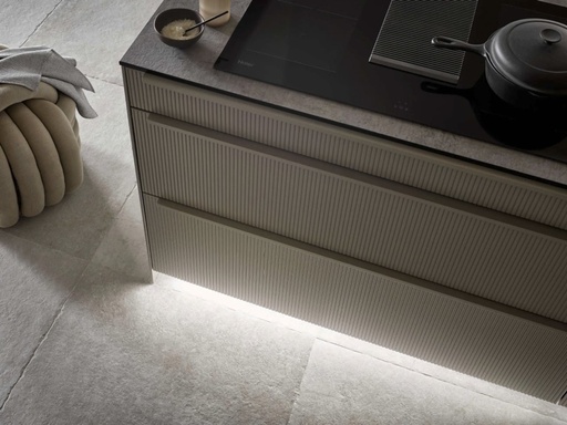PLINTH LIGHT